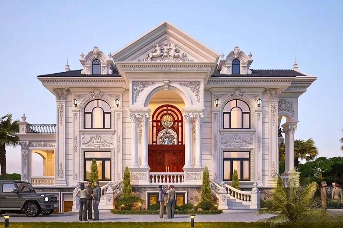 Mặt tiền đối xứng cùng hệ cột trụ và phào chỉ tinh xảo tạo nên vẻ đẹp bề thế, sang trọng (Ảnh: Sưu tầm)