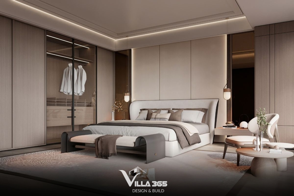 Giường ngủ lớn với phần đầu giường cao, bọc vải mềm mại và bo cong nhẹ ở hai bên, tạo cảm giác che chở và an toàn 