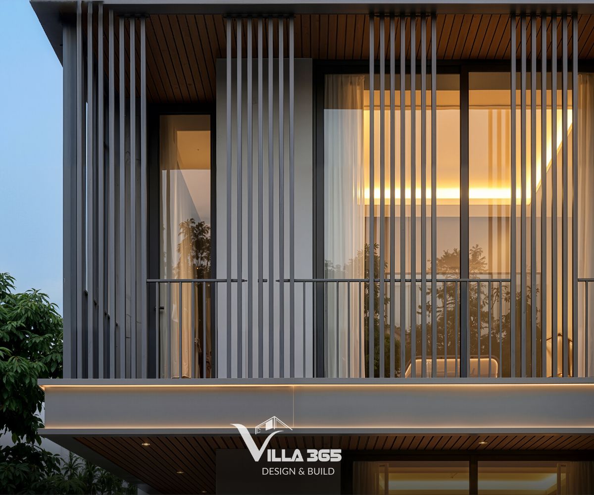 Hệ lam đứng như “lớp vỏ thứ hai” giúp kiểm soát bức xạ, đồng thời duy trì thông gió tự nhiên