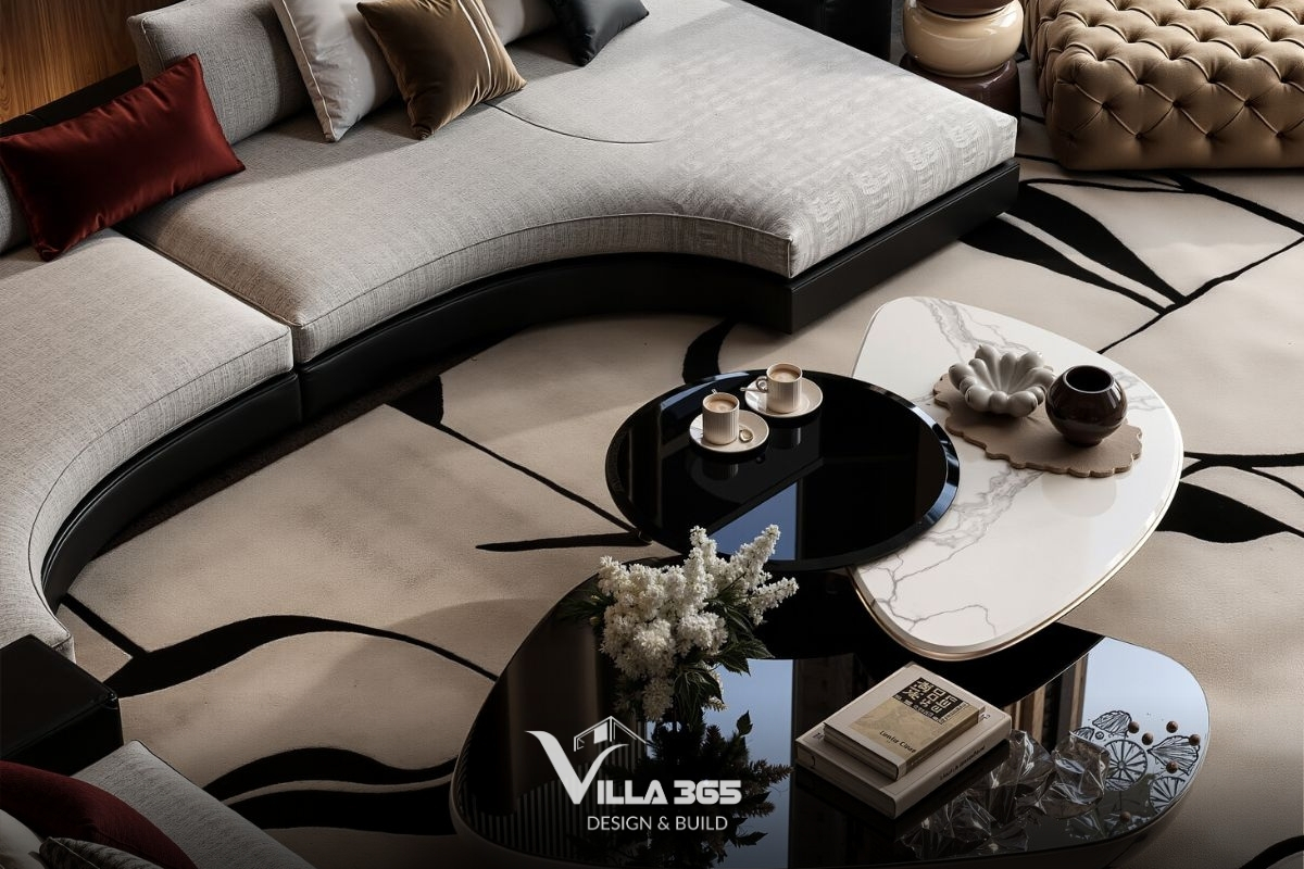 Thiết kế phòng khách sử dụng bố cục sofa vòng cung nhằm gia tăng sự tương tác giữa các thành viên 