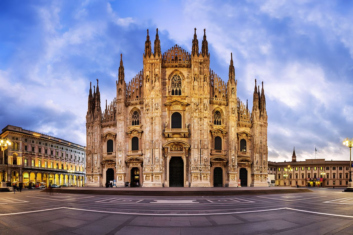 Duomo di Milano là một trong những công trình kiến trúc Gothic Ý nổi tiếng nhất  (Ảnh: Sưu tầm) 