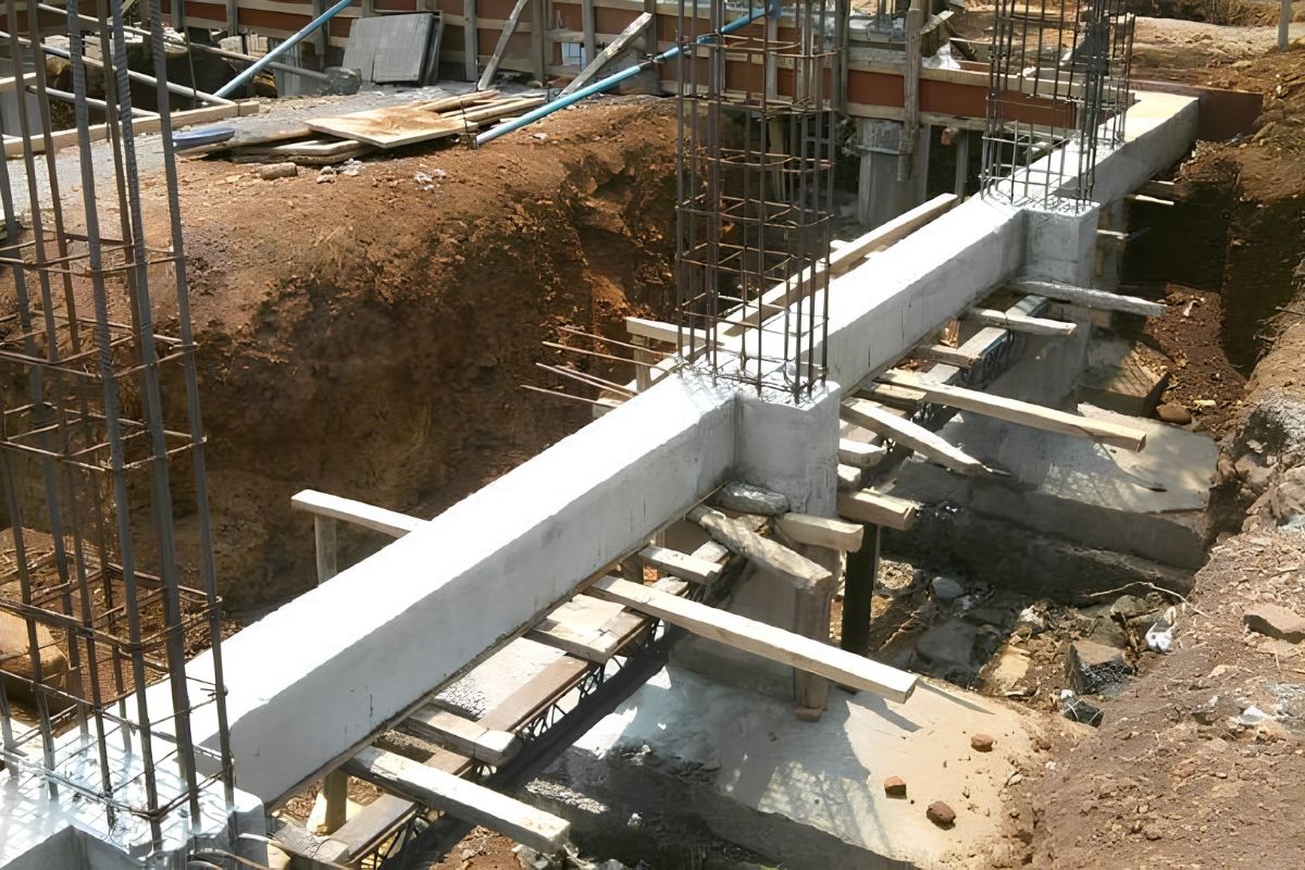 Móng đơn bê tông cốt thép được sử dụng phổ biến trong nhà ở hiện đại nhờ khả năng chịu lực và độ bền tốt (Ảnh: Sưu tầm)