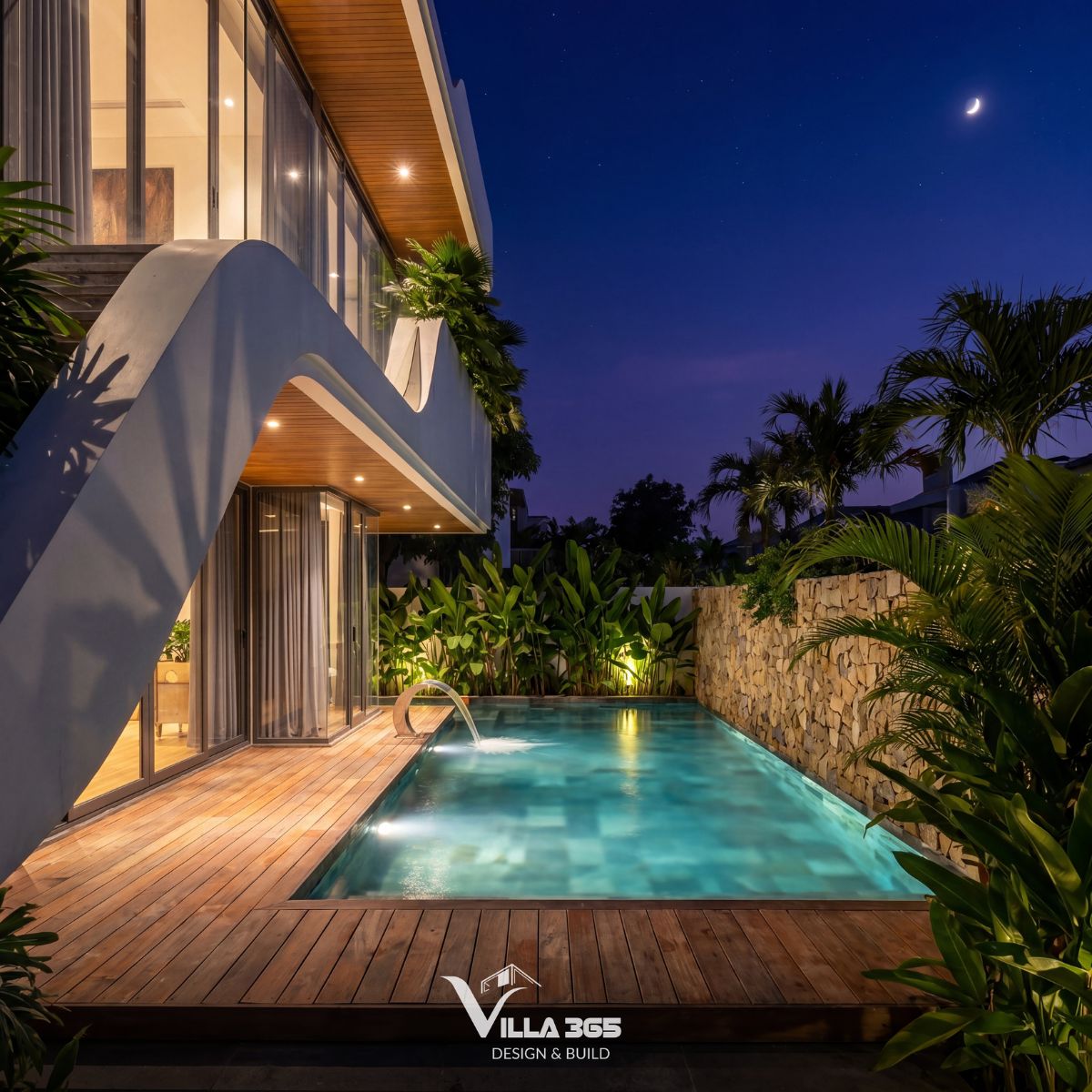 Ribbon Villa - Những đường cong dẫn lối gió trời và ánh sáng 12 Hồ bơi sân trước cùng cây xanh và khoảng lùi tạo nên một vùng đệm mát lành, đem lại cảm giác nghỉ dưỡng